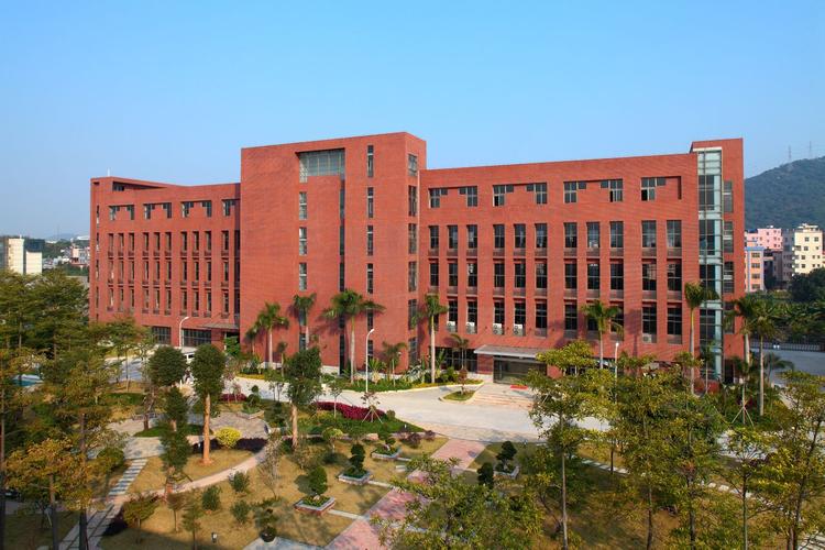 是一家计算机,通信和其他电子设备制造业企业,专业从事商用收